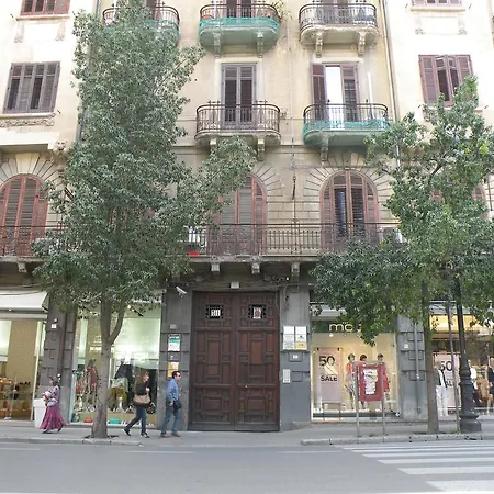 Josef Nocleg ze śniadaniem Palermo