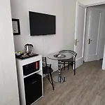 Josef Bed & Breakfast